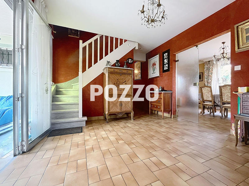 Maison - 174 m² - 7 pièces