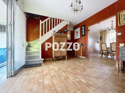 Maison - 174 m² - 7 pièces