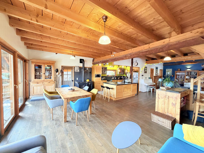 Châlet - 193 m² - 8 pièces