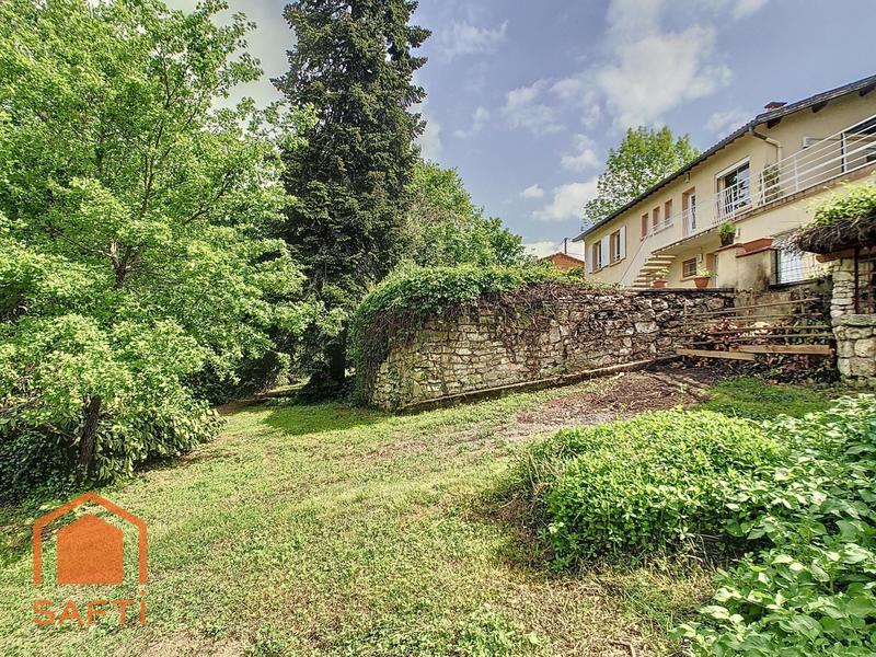 Maison - 146 m² - 8 pièces