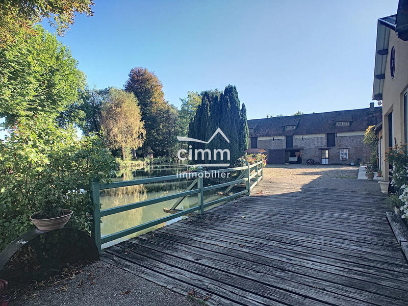 Maison - 365 m² - 15 pièces