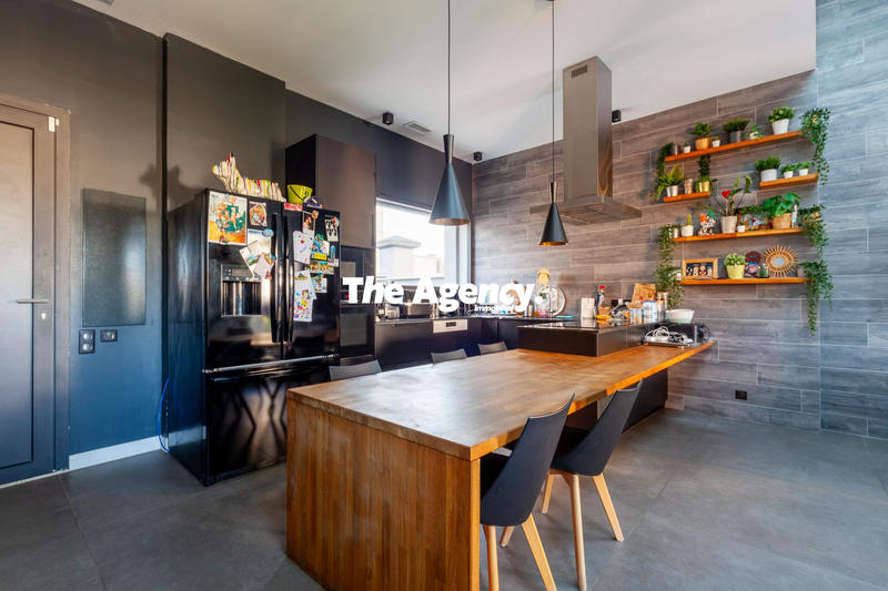 Maison - 101 m² - 4 pièces