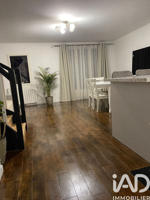 Maison - 84 m² - 4 pièces