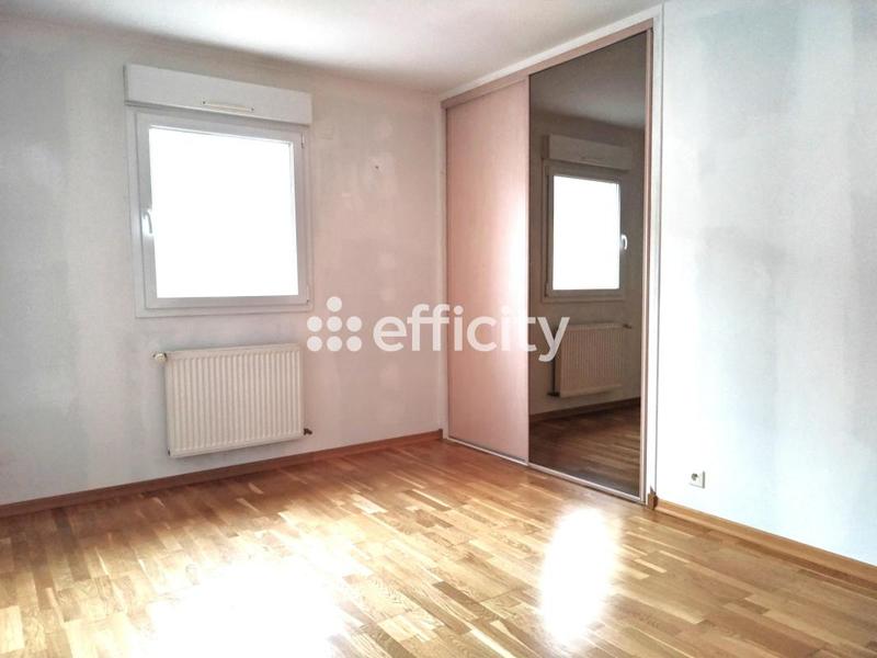 Appartement - 155 m² - 6 pièces