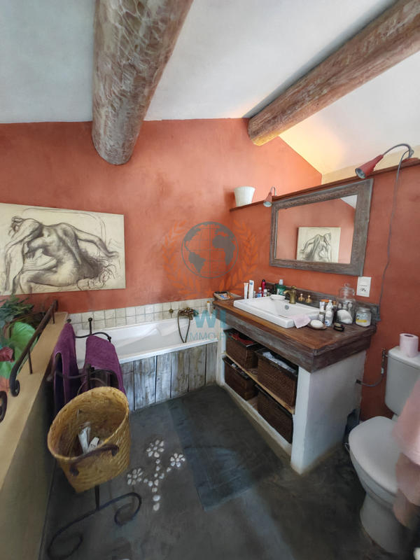 Maison - 280 m² - 7 pièces