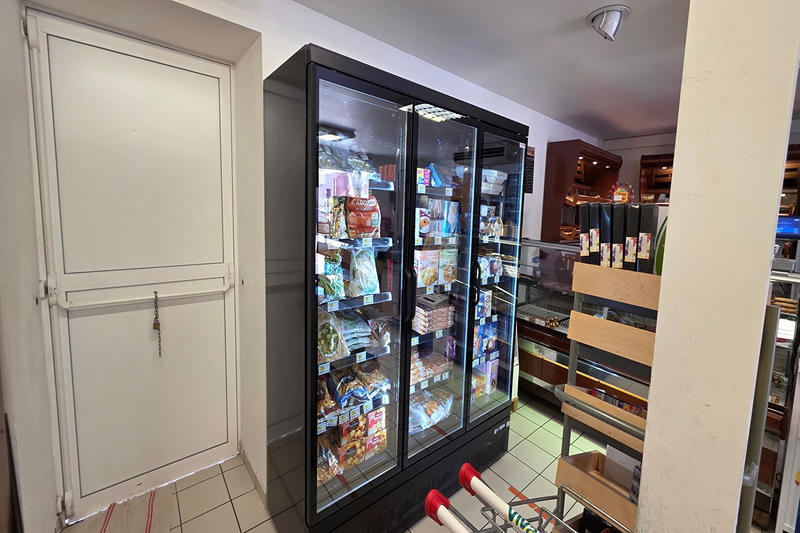 Local commercial - 200 m²