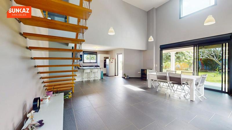 Maison - 170 m² - 4 pièces