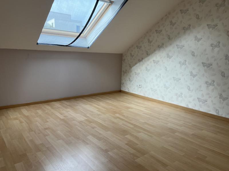 Maison traditionnelle - 100 m² - 5 pièces