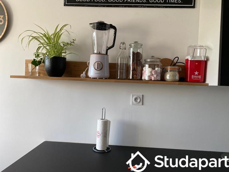 Chambre - 10 m² - 1 pièce