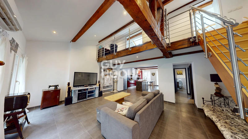 Appartement - 112 m² - 3 pièces