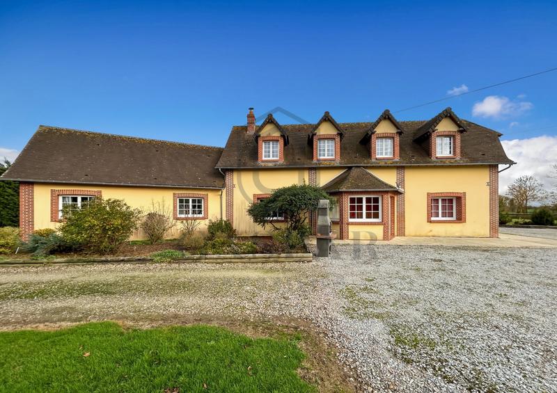 Maison - 453 m² - 17 pièces