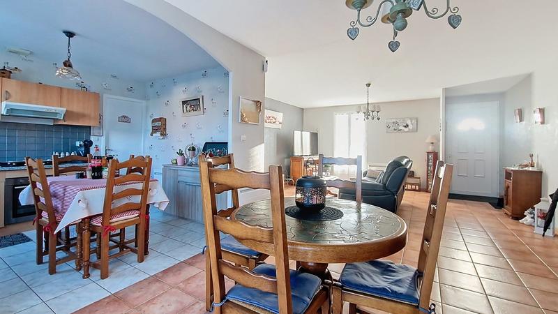 Maison - 94 m² - 4 pièces