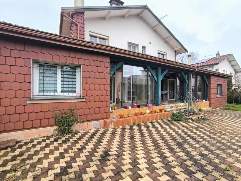 Maison - 158 m² - 8 pièces