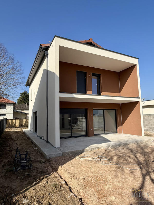 Maison - 120 m² - 4 pièces