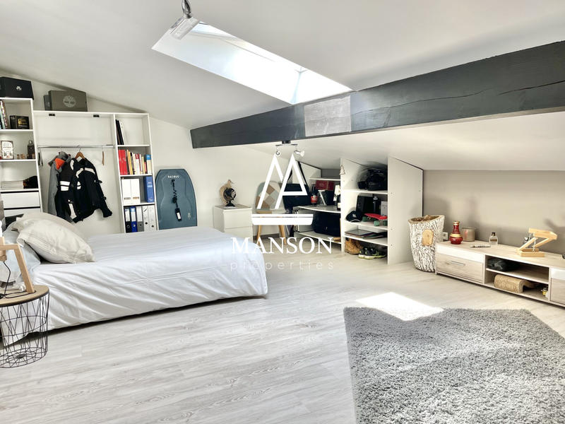 Maison ancienne - 298 m² - 12 pièces