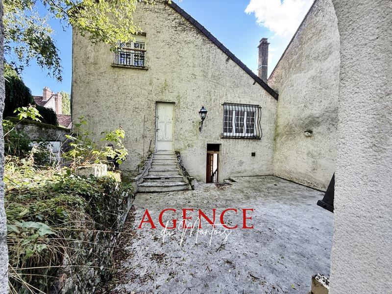 Maison - 140 m² - 5 pièces