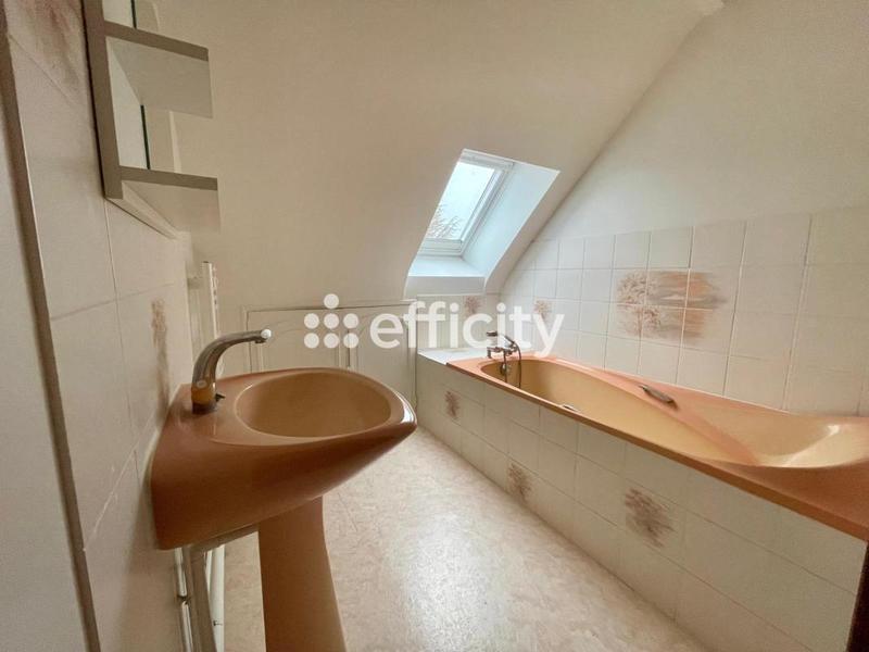 Maison - 161 m² - 7 pièces