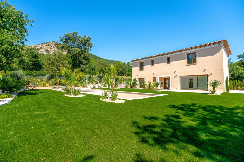 Villa - 190 m² - 6 pièces
