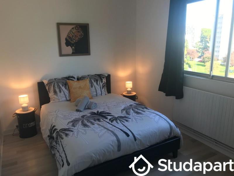 Chambre - 11 m² - 1 pièce