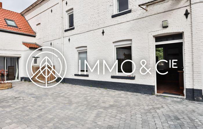 Maison - 235 m² - 5 pièces