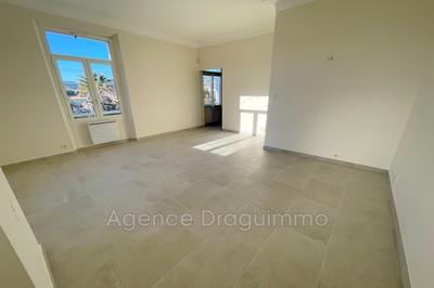 Maison - 96 m² - 5 pièces