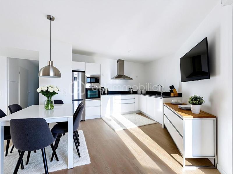 Appartement - 81 m² - 4 pièces