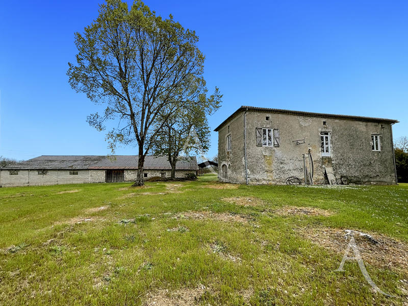 Maison - 102 m² - 4 pièces