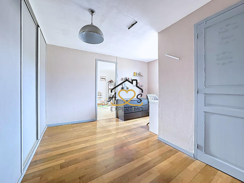 Maison - 168 m² - 6 pièces