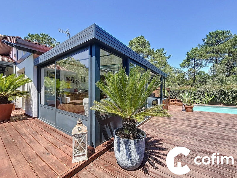 Maison - 190 m² - 5 pièces