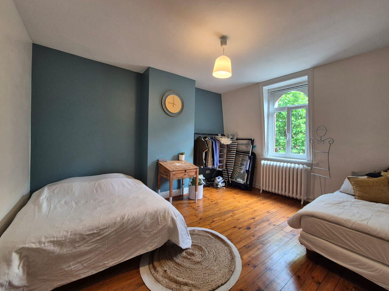 Maison - 244 m² - 9 pièces