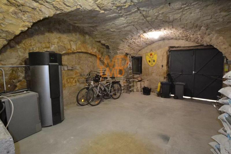 Demeure - 184 m² - 5 pièces