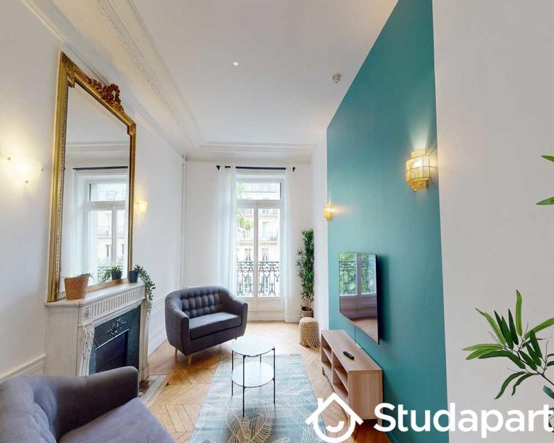 Chambre - 230 m² - 1 pièce