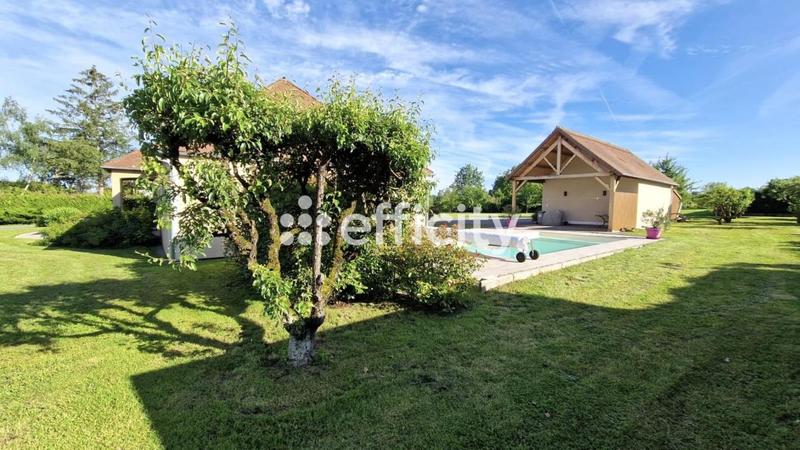 Maison - 140 m² - 5 pièces