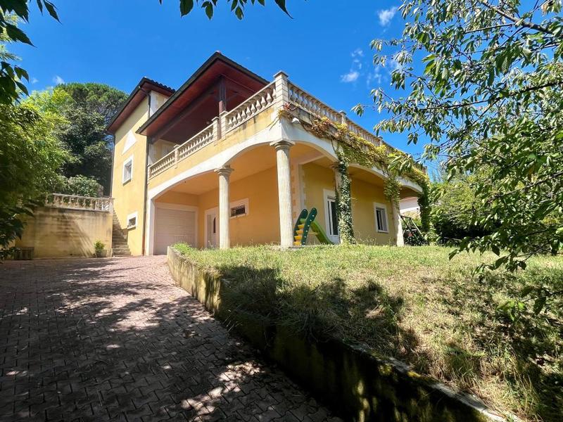 Appartement - 127 m² - 4 pièces