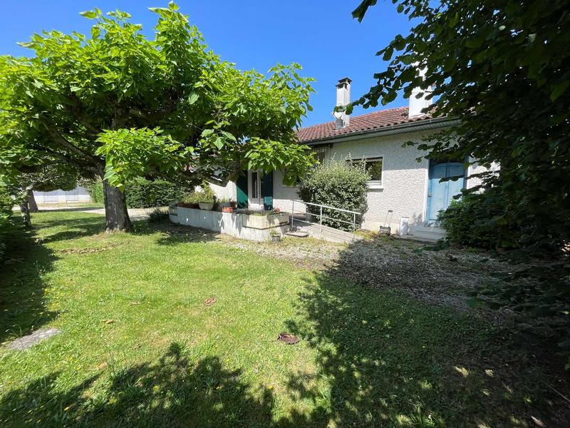 Maison - 128 m² - 9 pièces