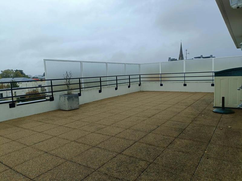 Appartement - 85 m² - 3 pièces