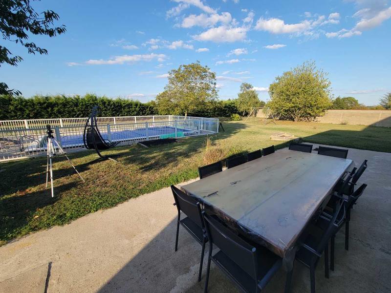 Maison traditionnelle - 196 m² - 8 pièces