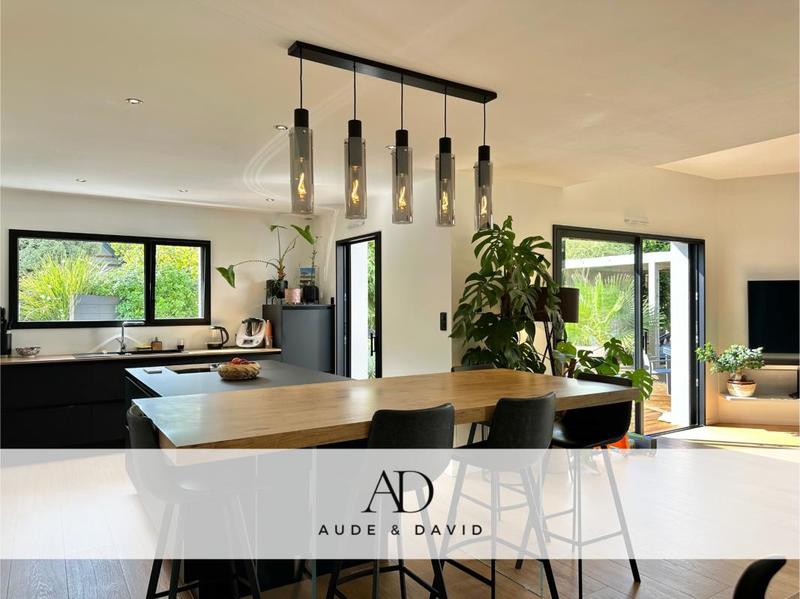 Maison - 137 m² - 7 pièces