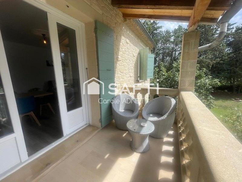 Maison - 200 m² - 7 pièces