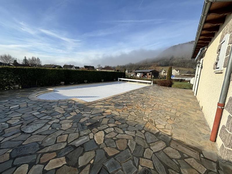 Demeure - 210 m² - 8 pièces