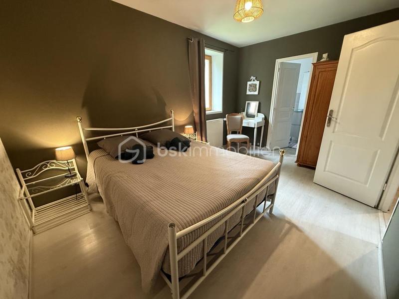 Demeure - 326 m² - 11 pièces