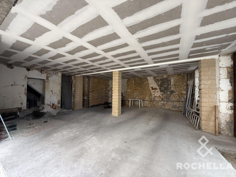 Maison ancienne - 357 m² - 9 pièces