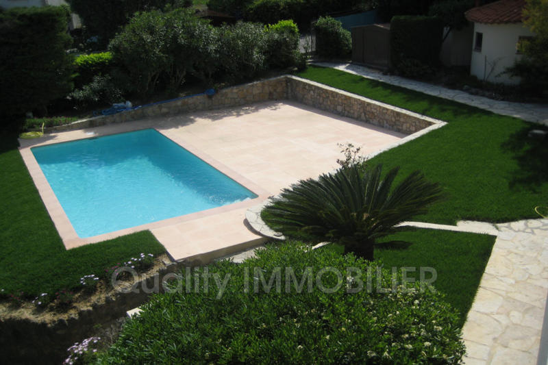 Villa - 180 m² - 6 pièces