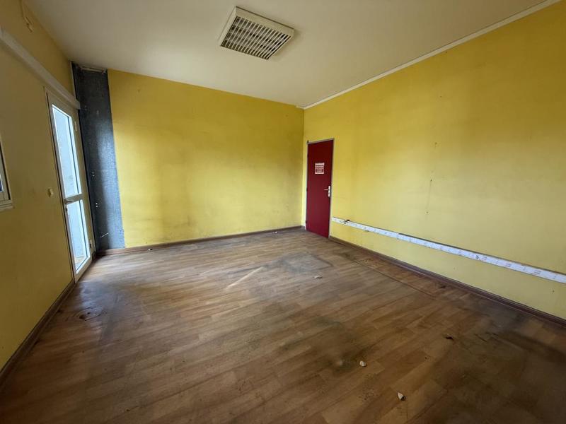 Entrepôt - 1 404 m²