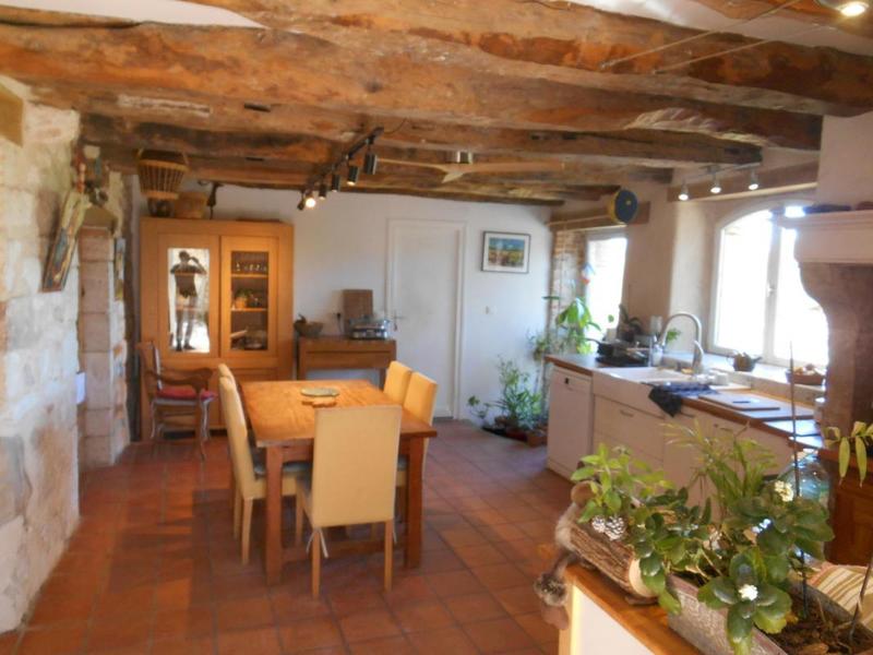 Propriété - 790 m² - 7 pièces