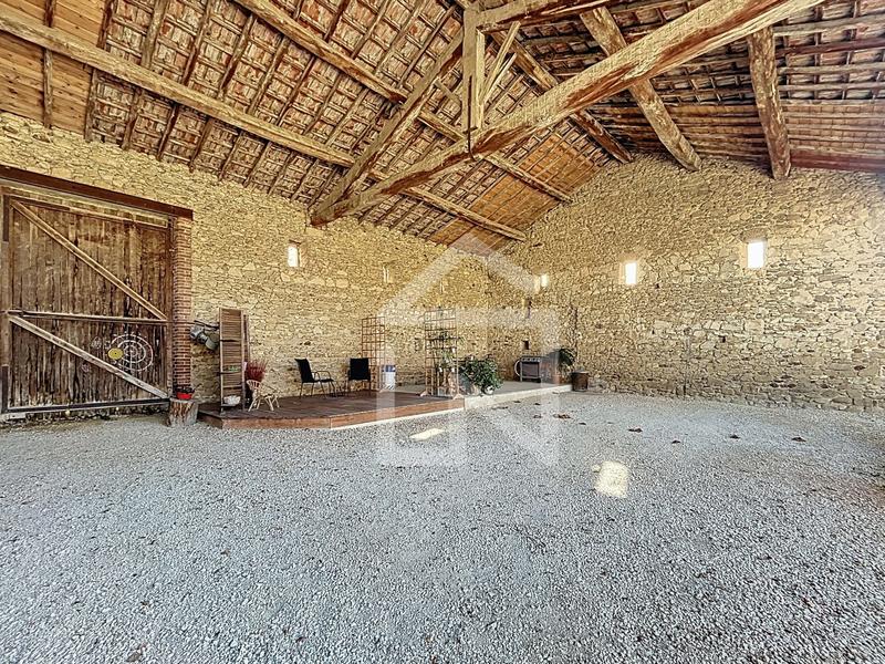 Maison - 170 m² - 6 pièces