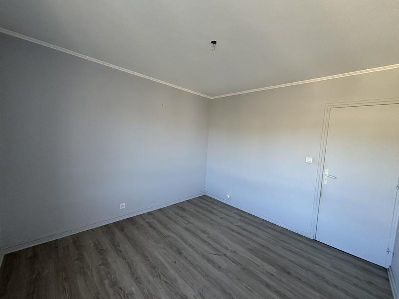 Appartement - 93 m² - 5 pièces