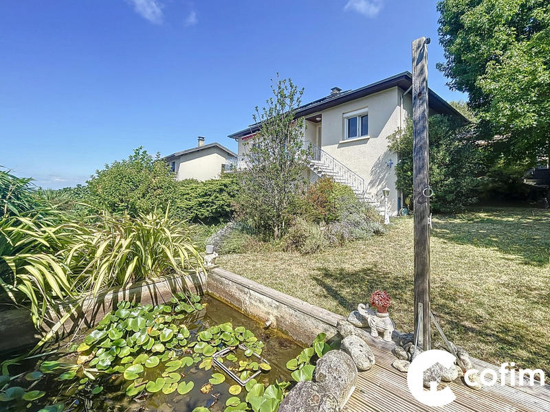 Maison - 185 m² - 6 pièces