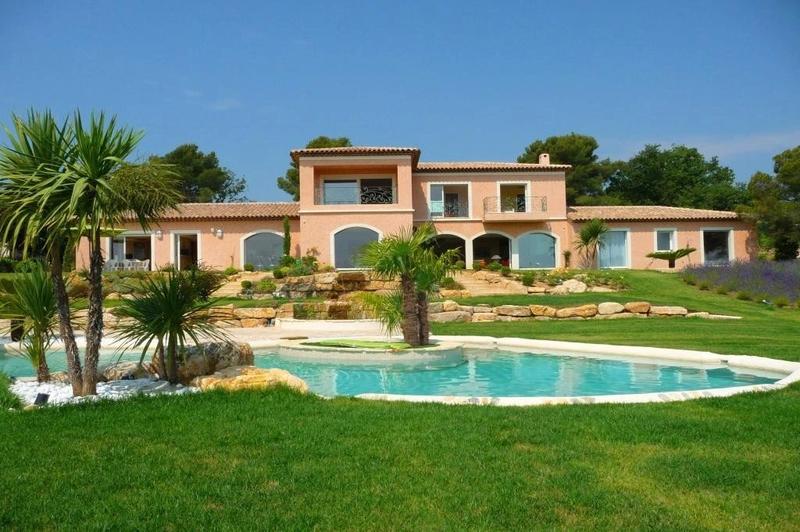 Villa - 780 m² - 7 pièces