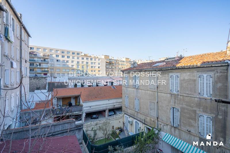 Chambre - 11 m² - 4 pièces